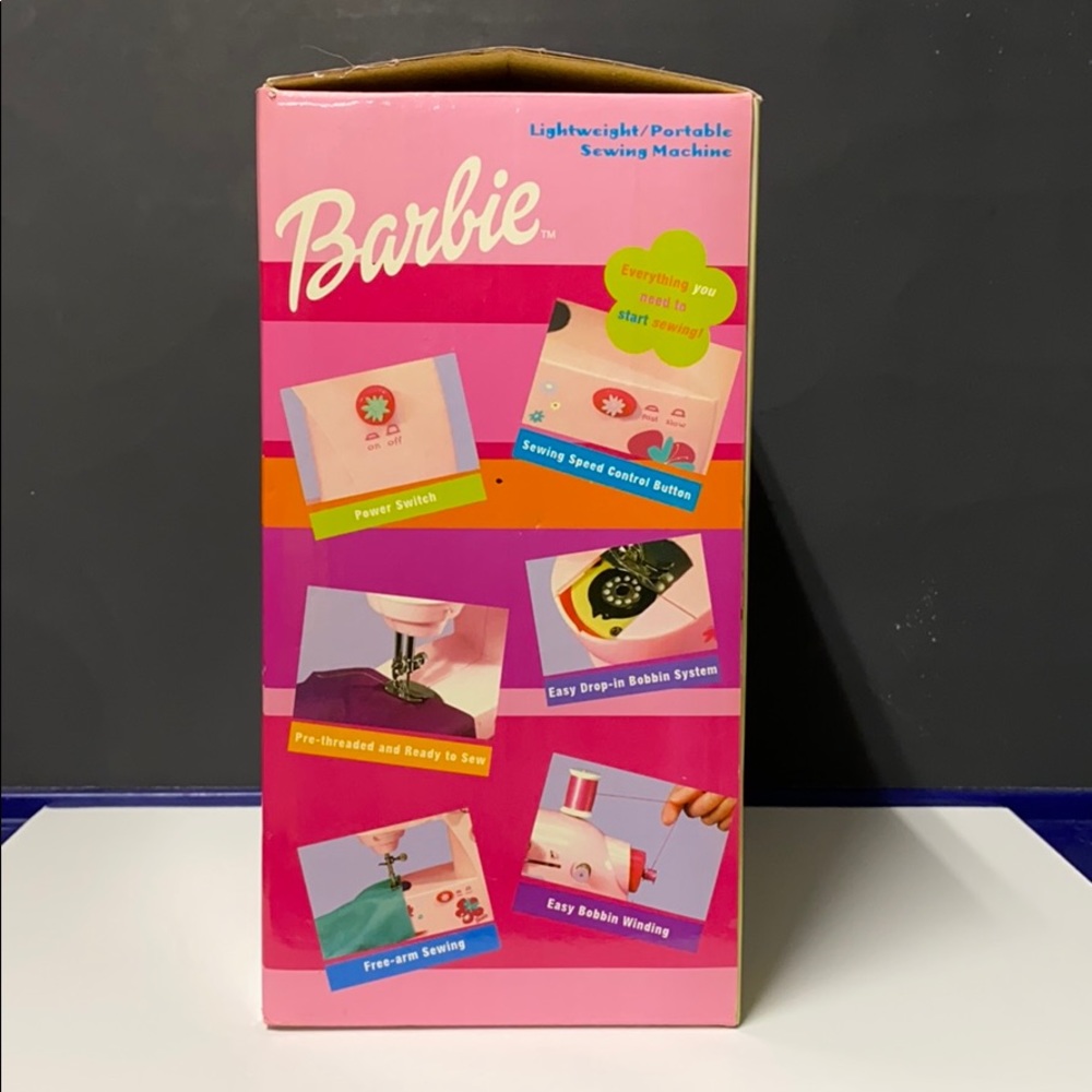 Barbie lightweight/Portable sewing machine - Picture 2 of 6